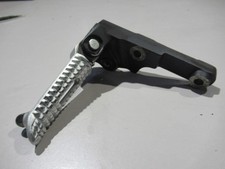 Platine repose-pied avant