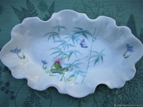 Assiette ancienne porcelaine