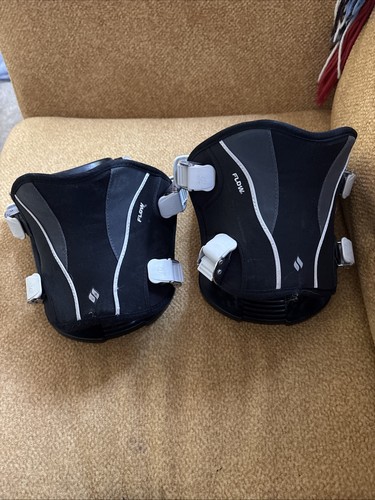 Flow snowboard bindings - snowboard, size
