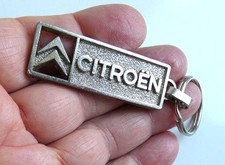 Ancien porte cle métal