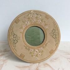 Cadre Rond en Tissu Brodé de