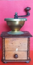 Moulin à café ancien modèle Belge à bol, colonnes torsadées, Peugeot frères