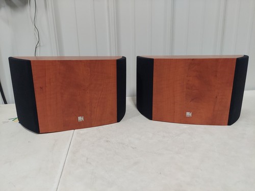 Pair kef speakers - of, iq8ds