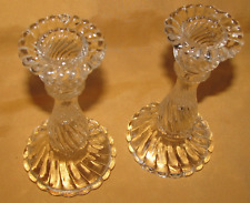 Paire de bougeoirs en cristal