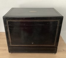 CAVE A LIQUEUR Ancienne ,VIDE