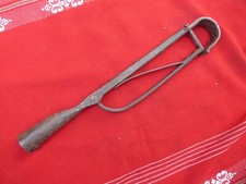 Ancien crochet pour seau puit