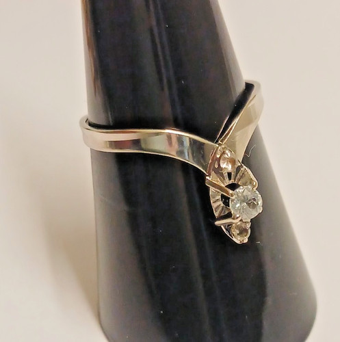 Magnifique bague blanc - magnifique, en