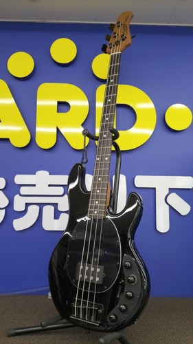 Guitare basse électrique