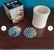 Râpe manuelle Multi-Grater – 3 disques inox – Neuf en boîte – Fromage & légumes