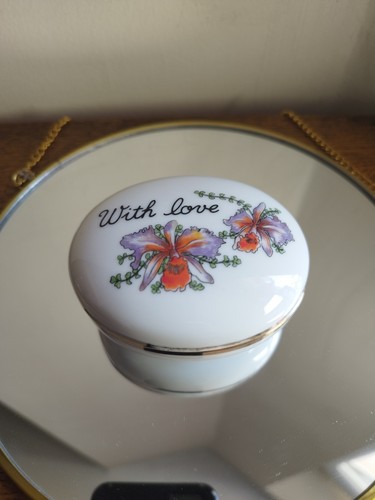 Ancienne boîte pilules ou - pilules,