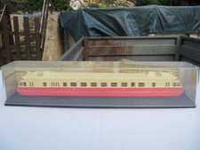 autorail ADX ATLAS en bo train ho