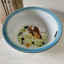 Ancienne grande cuvette bassine de toilette en tôle émaillée motif papillon Deco