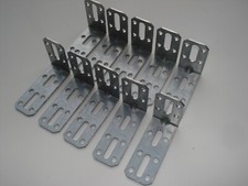 Lot 10 equerres acier