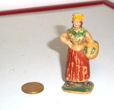 LA HOTTE AUX JOUETS ou LA HOTTE SAINT NICOLAS : FERMIERE EN SABOTS ET PANIER