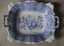 Plat à anses en faience fine