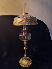 Grande lampe à pétrole Art