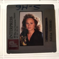 KATIA TCHENKO - DIAPOSITIVE DE PRESSE SLIDE