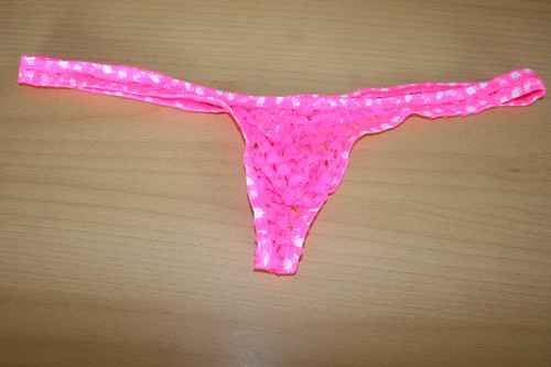 String homme couleur rose - couleur,