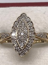 Bague marquise diamants sertis or jaune 18 carats 750