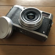 Grand capteur FUJIFILM X100S