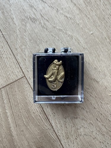 Pin disneyland castmember - pin's,