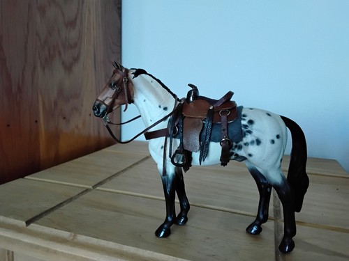 Scale custom western - scale,