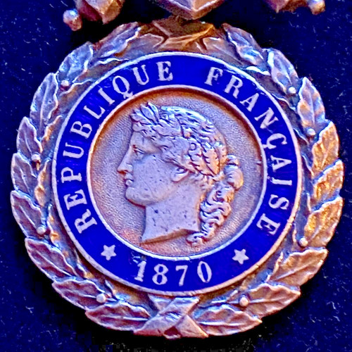 Médaille militaire trophée - médaille,