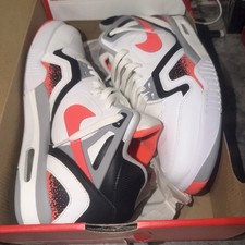 Nike Air Tech Challenge 2 QS