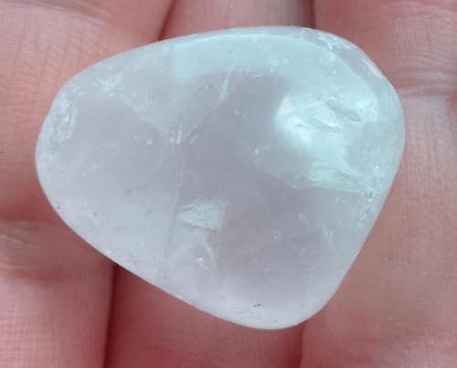 10.4gr 24x21x15mm quartz
