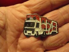 Ancien Pin's Camion Semi Remorque Porte Auto Transports Batrans