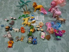 tres grand lot figurines miniatures , jouets chevaux etc.....jouer ou collector 