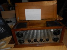 Superbe poste de radio LL 4 lampes intérieures avec son antenne  pas d'envoi ...