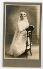 PHOTO CDV photographie Chateauneuf, une communiante robe communion cérémonie