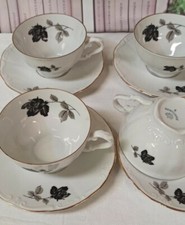 4 Tasses Anciennes Porcelaine