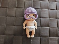 Jeu jouet figurine bébé - Baby secret avec bonnet et lunettes de ski violets