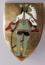 insigne  AVIATION ARMEE AIR  ESCADRILLE CHASSE  GARC 561 ( AUGIS NUMEROTE )