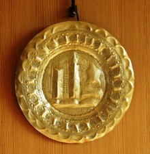 PLATEAU en cuivre jaune à