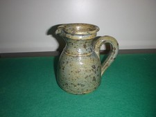 PICHET EN GRES PYRITÉ SIGNÉ