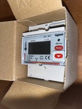 Compteur d'énergie électrique LEGRAND 04673 triphasé 4 fils, sans TI, Direct 63A