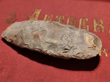 Hache taillée en Jaspe bleu