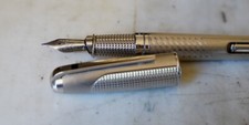 STYLO PLUME ST DUPONT JAMES