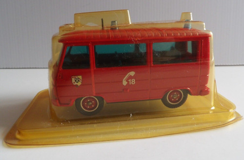 Pompier peugeot j9 - 1/50,