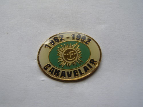 Pins automobile caravane - pins,