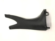 Cache carenage sous selle