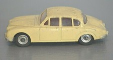 Dinky Toys Voiture Jaguar 3.4 Litre N°195 Made in England Meccano