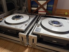 2 Panasonic Technics