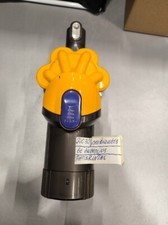 Aspirateur À Main Dyson DC30 - Utilisé, Pas De Batterie, Signes D'Utilisation