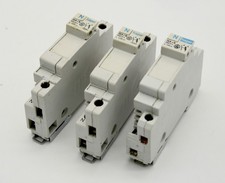 Lot de 3 Disjoncteurs Coupe Circuit Porte Fusible HAGER 20A L12601 et 16A L12501