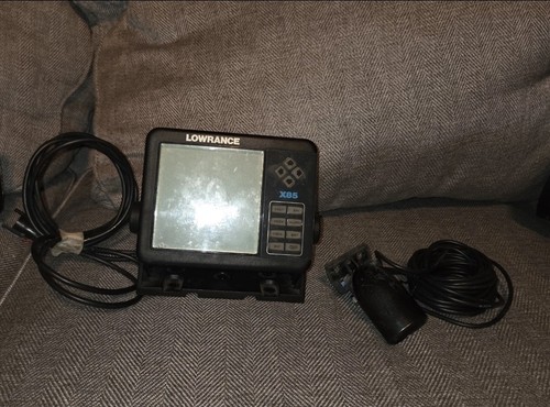 Lowrance x85 fish finder - lowrance,