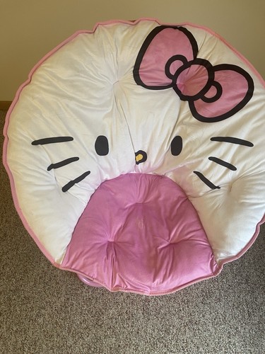 Hello kitty chair - hello,
